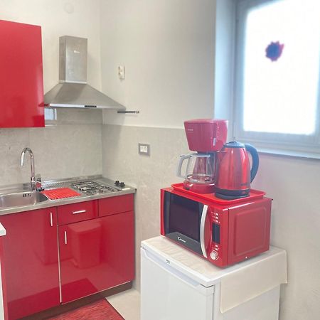 2 Rooms App For 3 Persons With 2 Terraces Near Beach&Town Poreč Eksteriør bilde